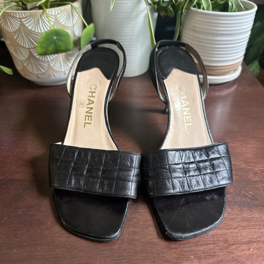 Chanel Black Quilted Leather Slingback Heels 37.5